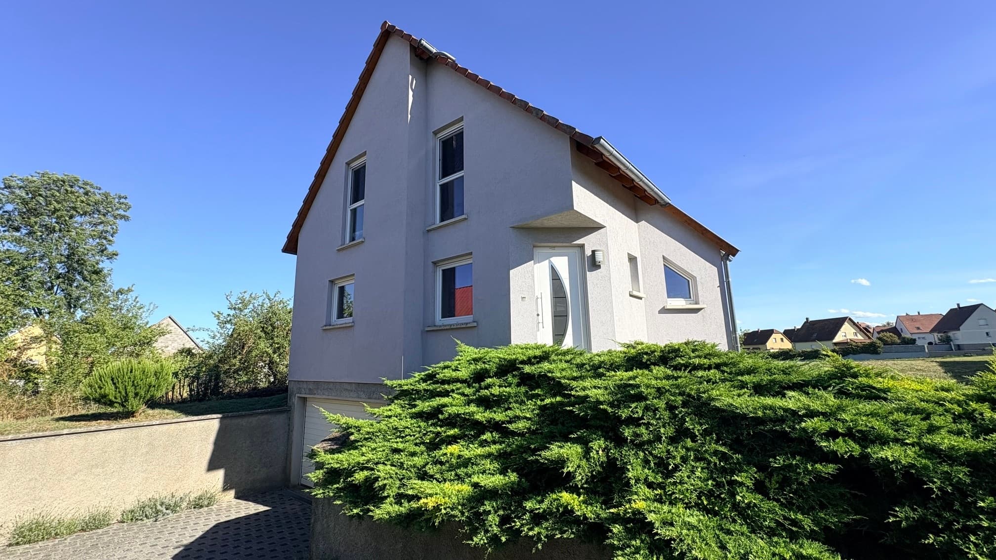 Reutenbourg – Belle maison 3 chambres avec jardin et garage double